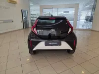 Usata Toyota Aygo X Trend 72 CV (52 kW) 2025 Bianco SUV