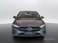 Usata Mercedes A180 Advanced 116 CV (85 kW) 2023 Grigio montagna Berlina