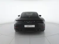 Usata Porsche 911 394 CV (289 kW) 2025 Nero jet metallizzato Coupé
