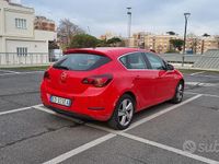 Usata Opel Astra 115 CV (84 kW) 2010 Rosso Berlina