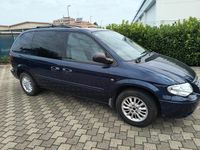 Usata Chrysler Voyager 143 CV (105 kW) 2007 Blu Monovolume