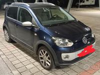 Usata VW up! 75 CV (55 kW) 2015 Blu Utilitaria
