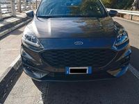 Usata Ford Kuga 120 CV (88 kW) 2022 Grigio SUV