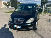 Usata Lancia Musa 90 CV (66 kW) 2009 Bluazzurro Monovolume