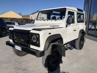 Begagnad Land Rover Defender 122 HK (89 kW) 2007 Vit Kombi