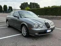 Usata Jaguar S-Type S 298 CV (219 kW) 2002 Grigio Berlina