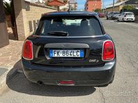 Usata Mini One D 102 CV (75 kW) 2017 Nero Utilitaria