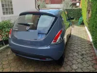 Usata Lancia Ypsilon 69 CV (50 kW) 2015 Grigio Utilitaria