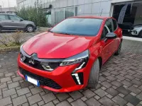 Usata Mitsubishi Colt Invite 91 CV (66 kW) 2024 Sunrise red metallizzato Utilitaria