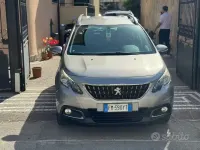 Usata Peugeot 2008 Allure 82 CV (60 kW) 2017 Grigio SUV