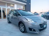 Usata Peugeot 5008 Allure 163 CV (119 kW) 2014 Grigio Monovolume