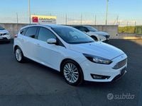 Usado Ford Focus Titanium 95 HP (69 kW) 2014 Branco Sedan