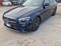 Usata Mercedes E220 Premium Plus 199 CV (146 kW) 2022 Blu Station wagon