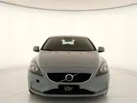 Usata Volvo V40 Business Edition 120 CV (88 kW) 2017 Bluazzurro Berlina