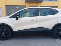 Usata Renault Captur Techno 90 CV (66 kW) 2015 Beige SUV