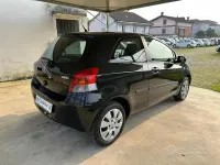 Usata Toyota Yaris 69 CV (50 kW) 2009 Nero Utilitaria