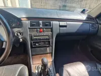 Usata Mercedes E250 1999 Berlina