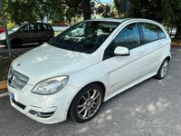 Usata Mercedes B200 140 CV (102 kW) 2009 Monovolume