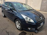 Usata Peugeot 5008 Business-Line 115 CV (84 kW) 2014 Blu Monovolume