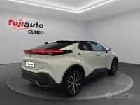 Usata Toyota C-HR Trend 223 CV (164 kW) 2025 Super white SUV