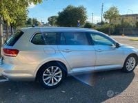 Usata VW Passat 120 CV (88 kW) 2015 Grigio Station wagon