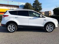 Usata Ford Kuga Titanium 150 CV (110 kW) 2016 Bianco SUV