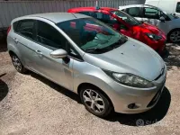 Usata Ford Fiesta Titanium 71 CV (52 kW) 2011 Grigio Berlina