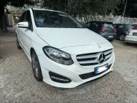 Usata Mercedes B180 Business 109 CV (80 kW) 2015 Bianco Utilitaria