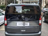 Usata VW Caddy Style 122 CV (89 kW) 2024 Grigio Monovolume