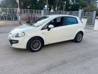 Usata Fiat Punto 75 CV (55 kW) 2011 Bianco Berlina