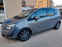 Usata Opel Meriva 130 CV (95 kW) 2012 Oro Monovolume