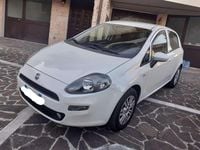 Usata Fiat Punto Young 77 CV (56 kW) 2017 Berlina