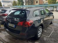 Usata Opel Astra 101 CV (74 kW) 2011 Nero Station wagon