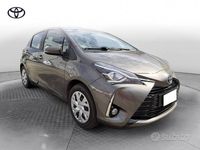 Usata Toyota Yaris Hybrid Cool 101 CV (74 kW) 2018 Grigio Berlina