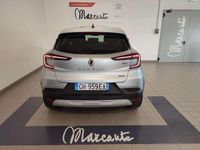 Usata Renault Captur Intens 145 CV (106 kW) 2022 Argento SUV
