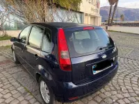 Usata Ford Fiesta Ghia 68 CV (50 kW) 2004 Blu Utilitaria