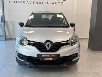 Usata Renault Captur Life 90 CV (66 kW) 2019 Grigio SUV