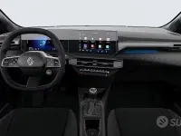 Nuova Renault Clio V 116 CV (85 kW) 2026 Verde Berlina