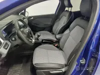 Używany Renault Clio V Techno 91 KM (66 kW) 2024 Niebieski Sedan/Limuzyna