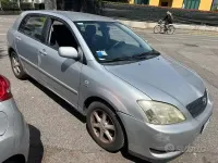 Usado Toyota Corolla 97 CV (71 kW) 2004 Gris Berlina