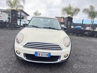 Usata Mini Cooper D 90 CV (66 kW) 2013 Bianco Utilitaria