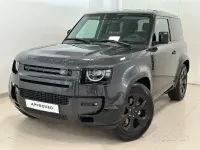 Usata Land Rover Defender SE Dynamic 200 CV (147 kW) 2025 Grigio SUV