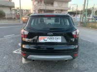 Usata Ford Kuga Titanium 120 CV (88 kW) 2017 Nero SUV