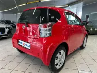 Usata Toyota iQ 68 CV (50 kW) 2009 Rosso Utilitaria