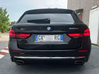 Usata BMW 530e Luxury Line 184 CV (135 kW) 2022 Black sapphire metallizzato Station wagon