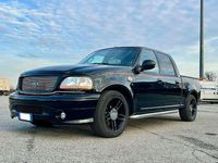 Usata Ford V8 367 CV (269 kW) 2002 Nero SUV