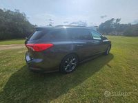 Usata Ford Focus ST-Line 120 CV (88 kW) 2020 Grigio Station wagon