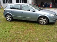 Usata Opel Astra 89 CV (65 kW) 2006 Argento Berlina