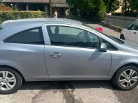 Usata Opel Corsa Club 80 CV (58 kW) 2011 Argento Utilitaria