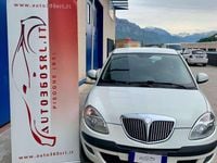 Usata Lancia Ypsilon 69 CV (50 kW) 2010 Bianco pastello Utilitaria